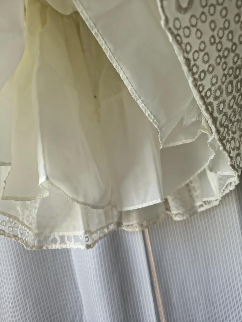 Ivory Circle-Pattern Lace Flower Girl Dress with Bow Size 5